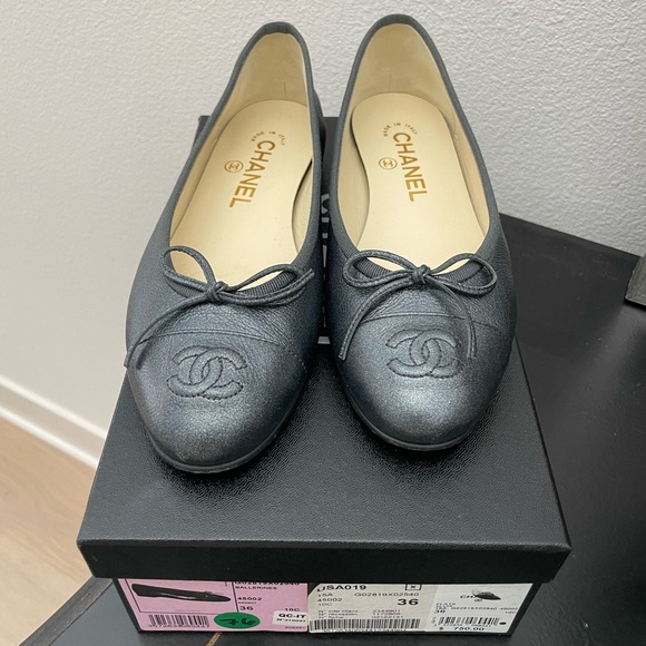 Chanel Ballerina Flats - Picture 1 of 8